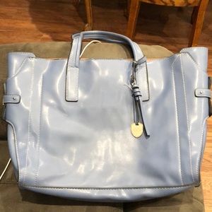 London Fog Blue Soft Leather Tote. Beautiful purse. Good condition